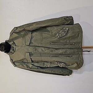 Ellos army green light ja ket size 18 studs